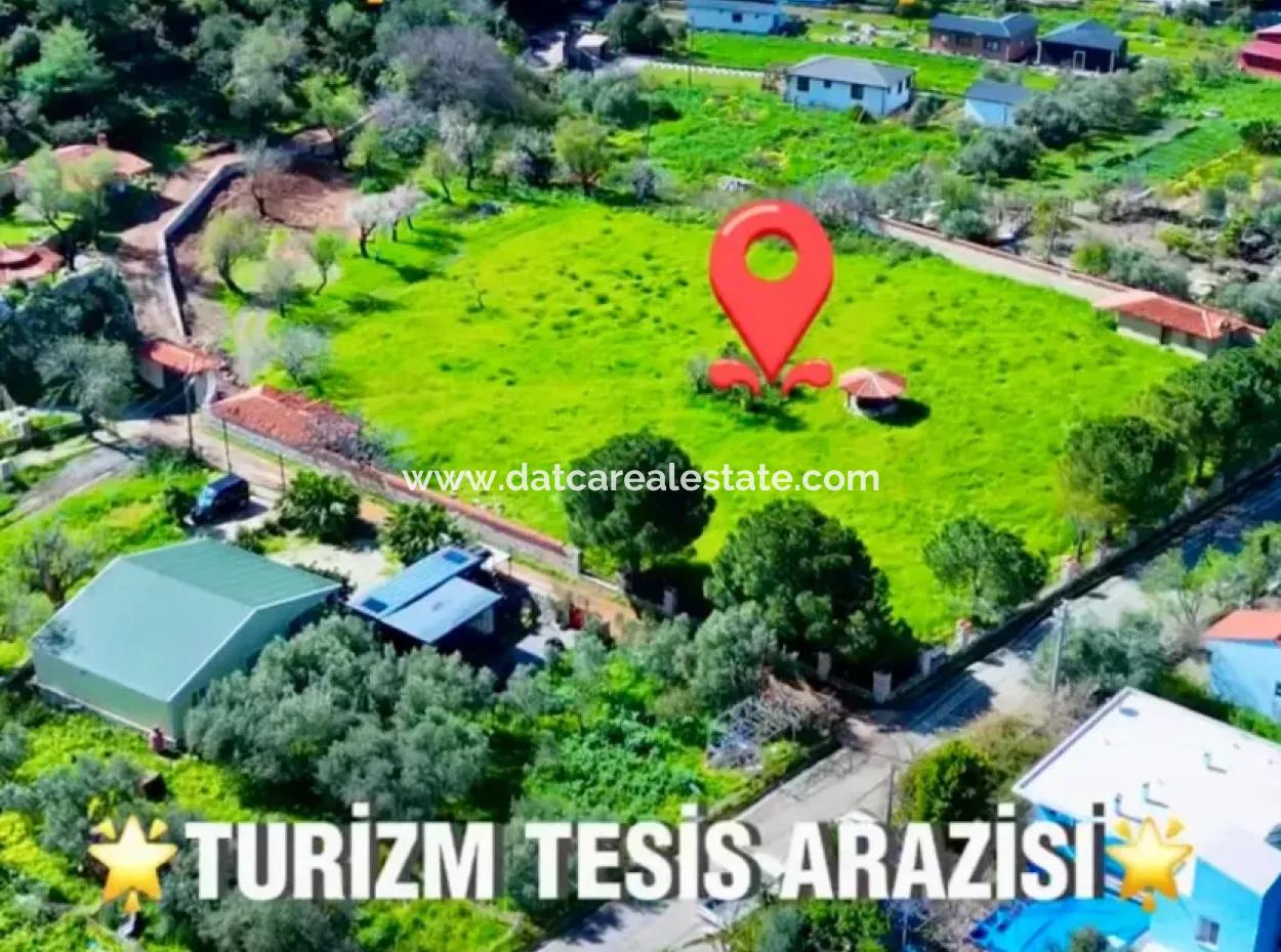 Grundstück Zum Verkauf Im Dorf Söğüt Im Bezirk Marmaris, 150 Meter Zum Meer, 10000M2. Er Kann Als Camping-, Wohnwagen-Campingbereich Im Tourismusbereich Genutzt Werden.